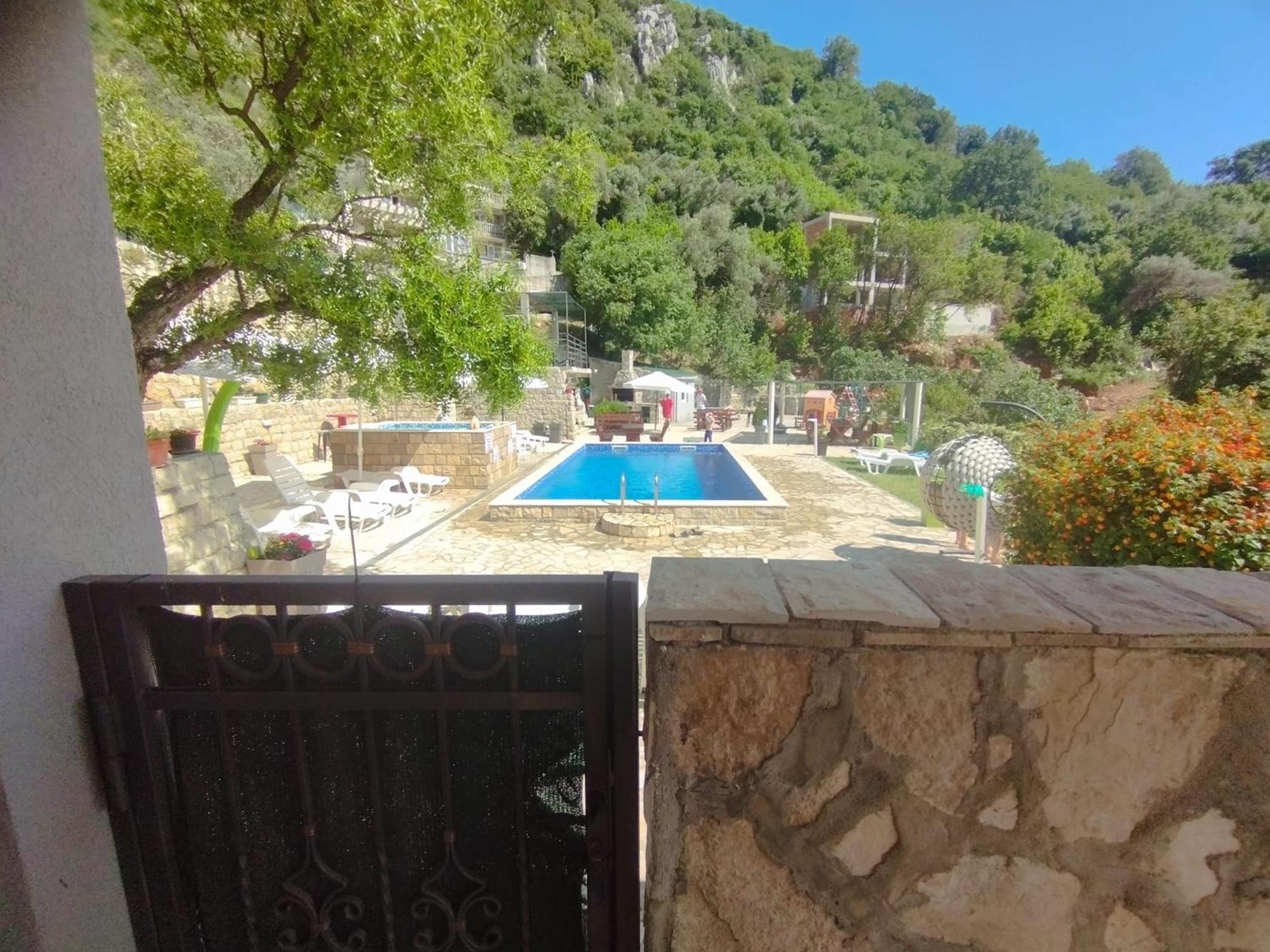 Apartments Djedovic 2 Petrovac Exterior photo
