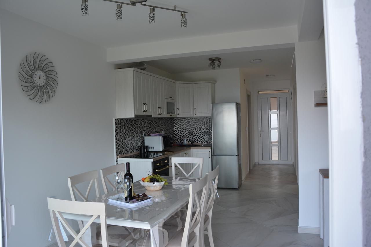 Apartments Djedovic 2 Petrovac Exterior photo