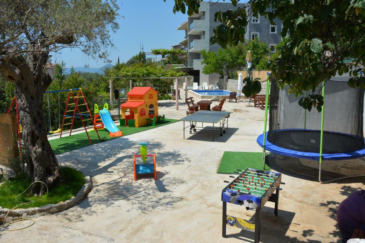 Apartments Djedovic 2 Petrovac Exterior photo