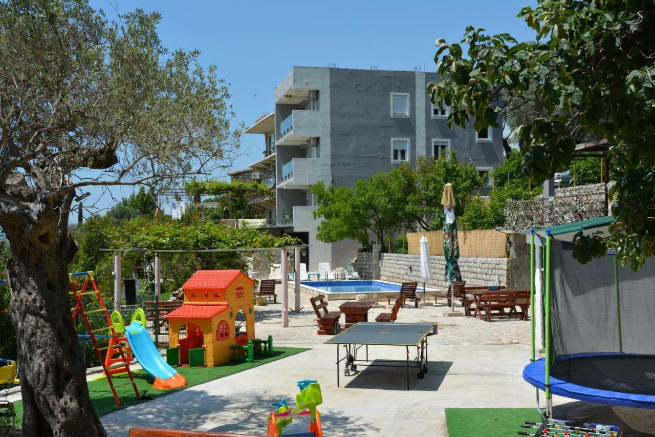 Apartments Djedovic 2 Petrovac Exterior photo